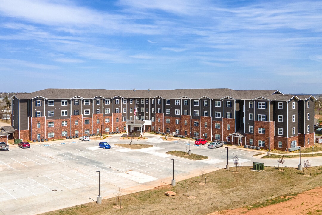 Park Avenue Estates in Yukon, OK - Building Photo