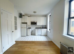 WEST 45 STREET in New York, NY - Building Photo - Building Photo