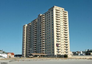 5000 Boardwalk in Ventnor City, NJ - Building Photo