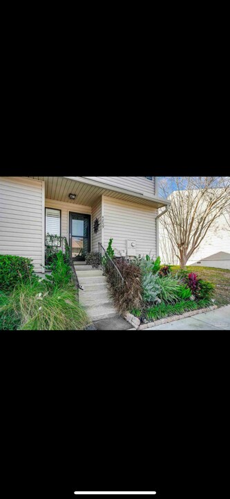 4259 Brookside Dr in Pensacola, FL - Foto de edificio