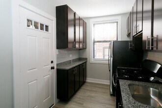 708 W Brompton in Chicago, IL - Building Photo - Building Photo