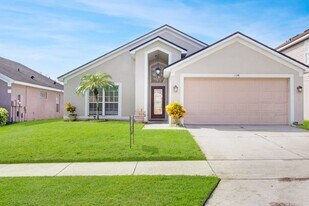 126 N Weathersfield Ave in Altamonte Springs, FL - Building Photo