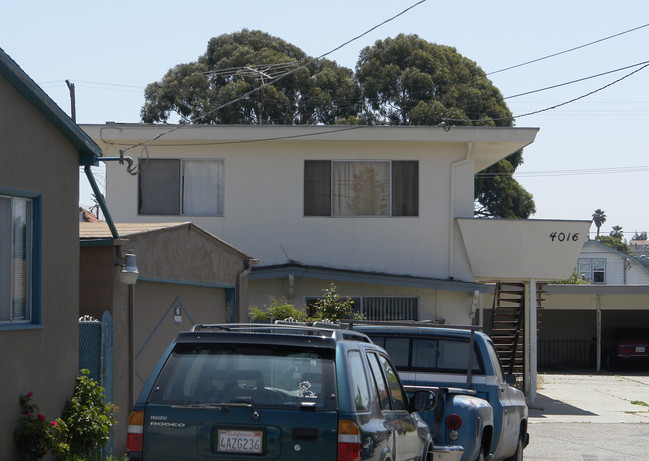 4016 Kansas St in Oakland, CA - Building Photo - Building Photo