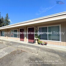 6415 Steilacoom Blvd SW in Tacoma, WA - Building Photo - Building Photo