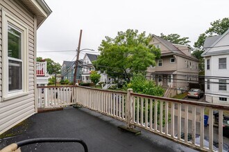 19 Lovell St, Unit #2 in Somerville, MA - Building Photo - Building Photo
