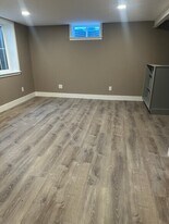 309 W Hoover Ave, Unit B in Ann Arbor, MI - Building Photo