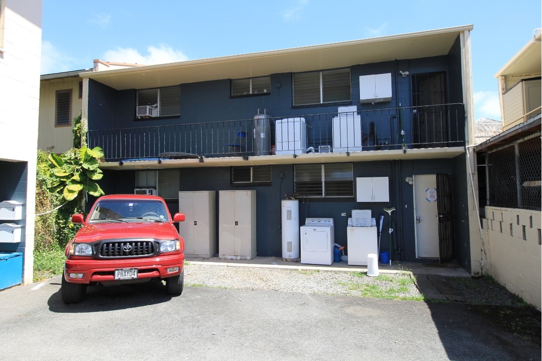 1610 Frog Ln in Honolulu, HI - Foto de edificio