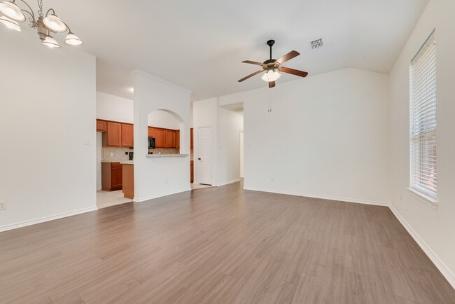 358 Armstrong Ln in Lavon, TX - Building Photo - Building Photo