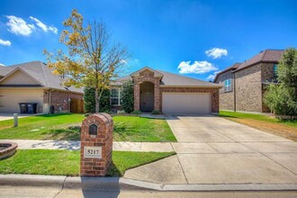 5217 Molasses Dr in Fort Worth, TX - Building Photo - Building Photo