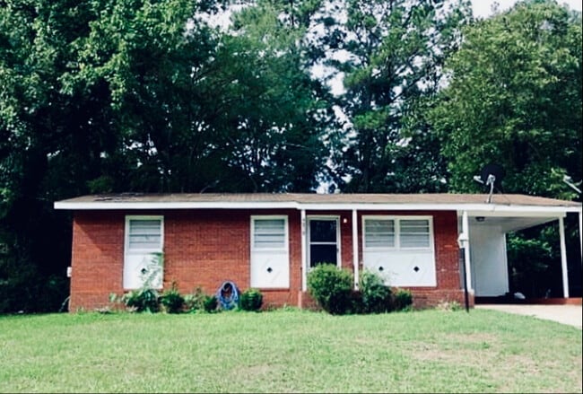 property at 4970 Gardiner Dr