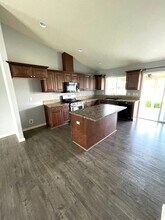 1598 W 44th Pl in Kennewick, WA - Building Photo - Building Photo