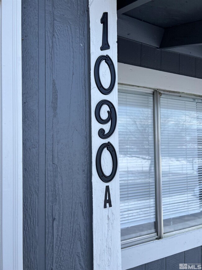 1090 Barstow St in Reno, NV - Building Photo - Building Photo