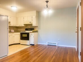 1185 Adams St in Boston, MA - Building Photo - Building Photo