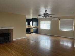 5216 Los Arboles Ave NE in Albuquerque, NM - Building Photo - Building Photo