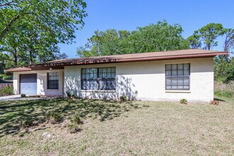 413 Wayland Rd SW in Palm Bay, FL - Building Photo - Building Photo