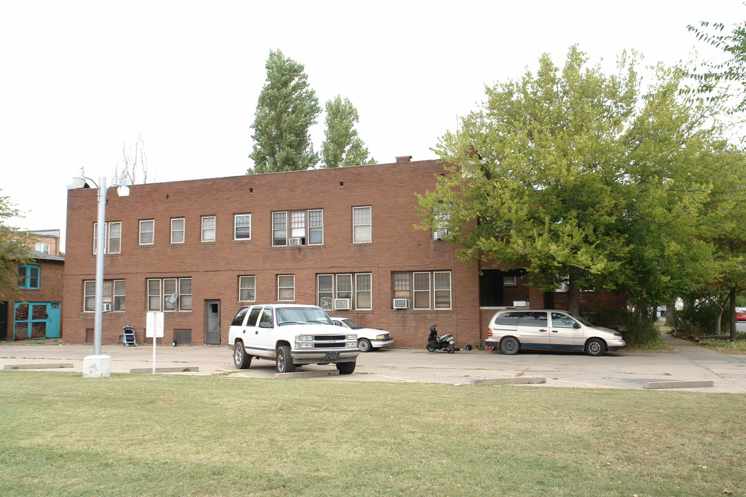 423 N Emporia St in Wichita, KS - Building Photo