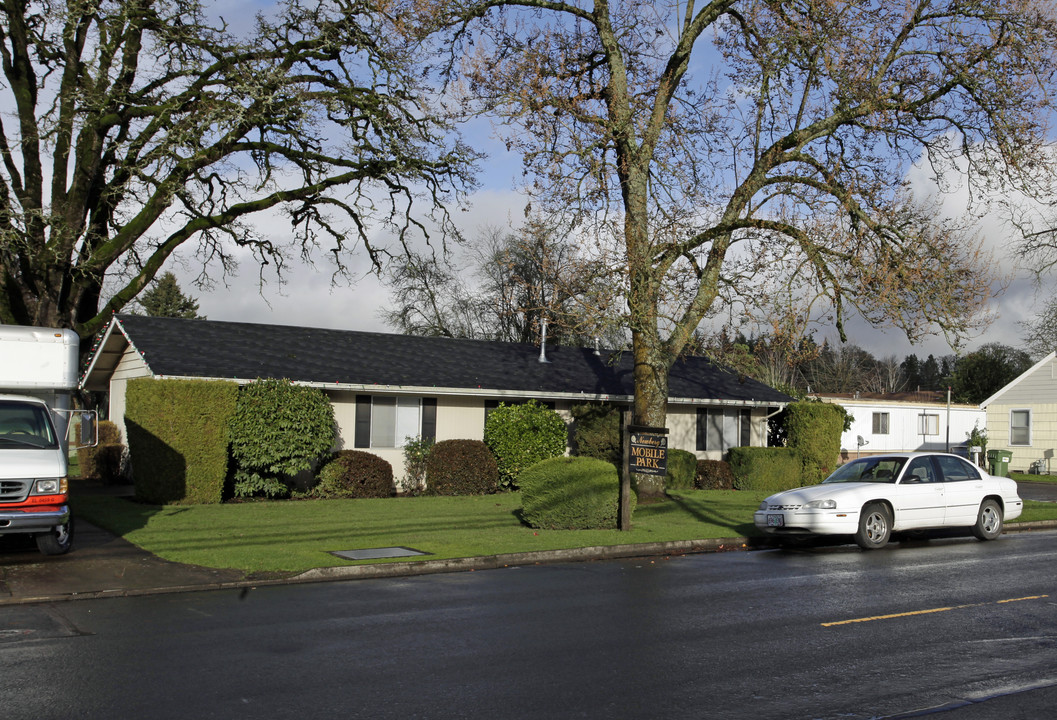 501 E Illinois St in Newberg, OR - Building Photo