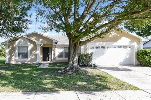 2784 Woodstream Cir in Kissimmee, FL - Building Photo