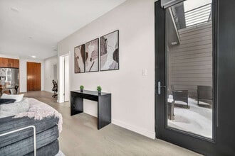 2189 Cornell Rd in Cleveland, OH - Building Photo - Building Photo