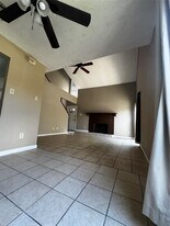 9536 Pagewood Ln in Houston, TX - Building Photo