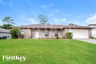 836 Sylvia Dr, Unit 1207 in Deltona, FL - Building Photo