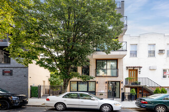 156 Devoe St in Brooklyn, NY - Building Photo - Building Photo