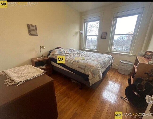 100 Queensberry St, Unit 11 in Boston, MA - Building Photo - Building Photo