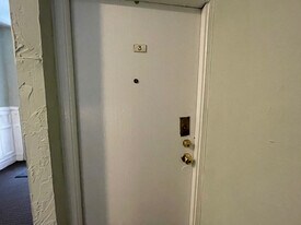 892 Huntington Ave, Unit 3 in Boston, MA - Building Photo