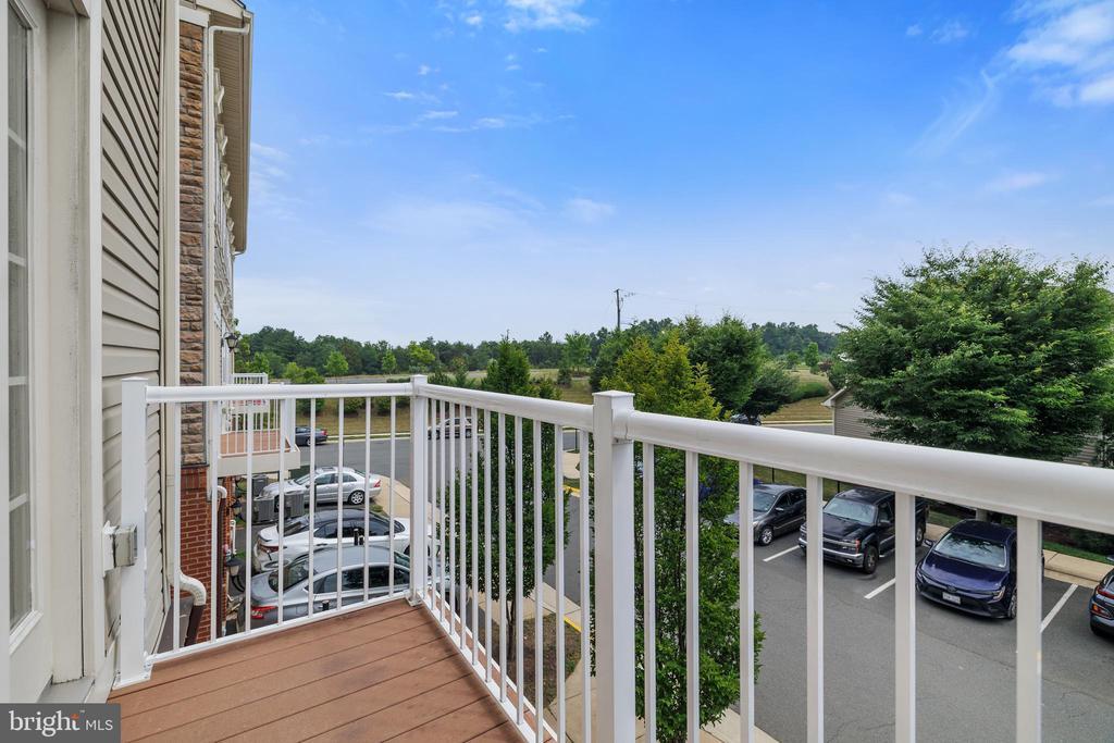 42612 Hardage Terrace in Ashburn, VA - Building Photo