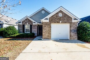 11942 Lovejoy Crossing Blvd in Hampton, GA - Building Photo