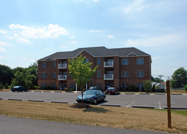 Springfield Farms Apartments in Williamsport, MD - Foto de edificio - Building Photo