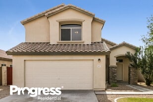 2607 E Brooks St in Gilbert, AZ - Building Photo