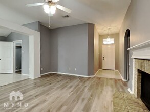1815 Sherwood Forest Cir in League City, TX - Building Photo - Building Photo