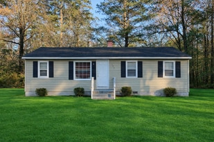 101 Hines Ave in Elizabeth City, NC - Building Photo