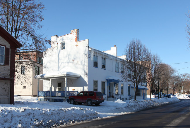 302 Canal St in Palmyra, NY - Building Photo - Building Photo