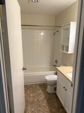 2939 79th Ave SE in Mercer Island, WA - Building Photo - Building Photo
