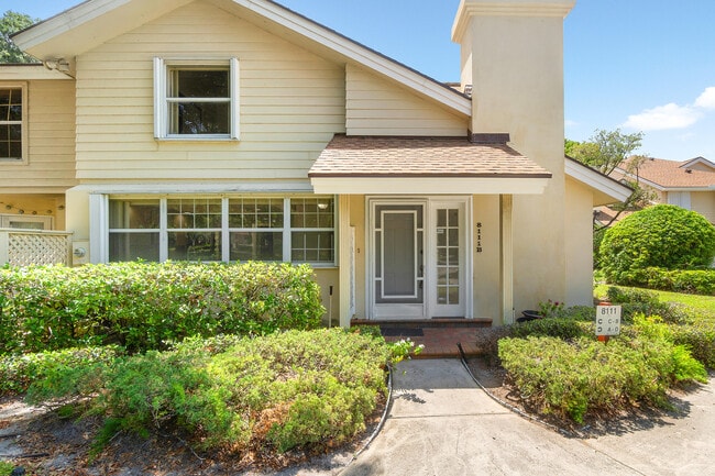 8111 Northboro Ct in Lake Clarke Shores, FL - Building Photo - Building Photo