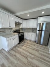 80 5th Ave, Unit 2 in Haverhill, MA - Foto de edificio - Building Photo