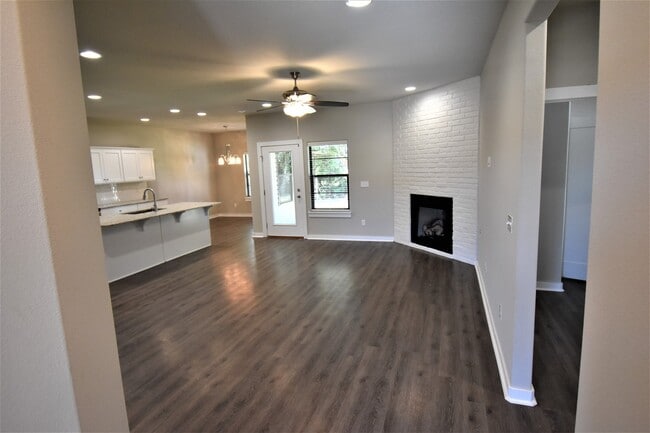 481 N Tacoma St in Farmington, AR - Building Photo - Building Photo