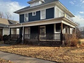 258 S Poplar St in Wichita, KS - Building Photo