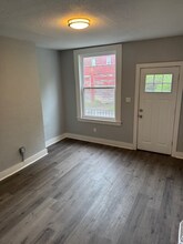 7820 Formosa Way in Pittsburgh, PA - Building Photo - Building Photo