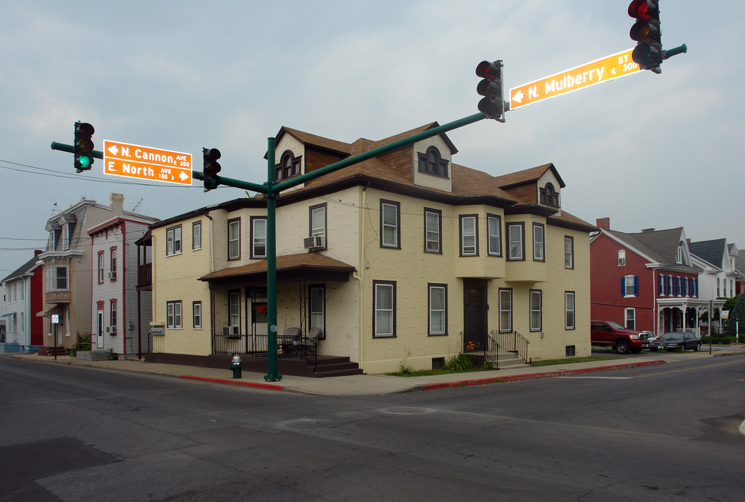 145 E North Ave in Hagerstown, MD - Building Photo