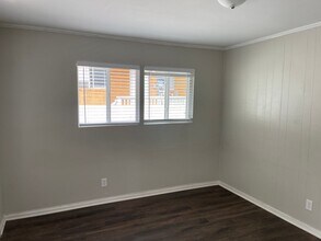 1308 Ivy St in Durham, NC - Building Photo - Building Photo