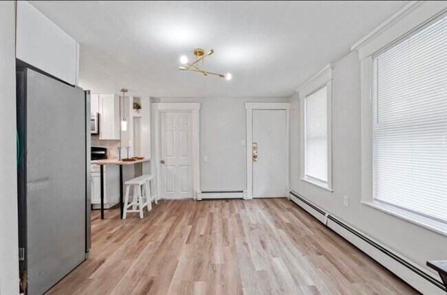 320 Cedar St in Manchester, NH - Building Photo - Building Photo