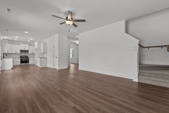 1571 Scull Rd in Raeford, NC - Building Photo - Building Photo