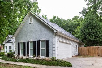 554 Morgan Ct in Hampton, GA - Building Photo - Building Photo