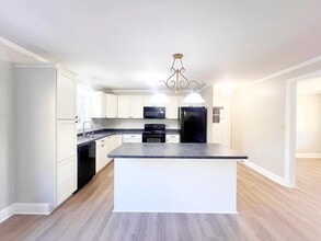 106 Lori Dr in Simpsonville, SC - Building Photo - Building Photo