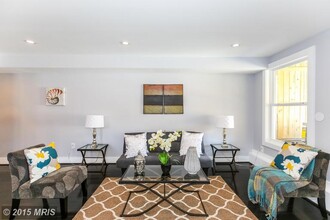 1513 Oak St NW, Unit 1 in Washington, DC - Building Photo - Building Photo