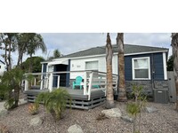 1804 Pacific Beach Dr in San Diego, CA - Foto de edificio - Building Photo