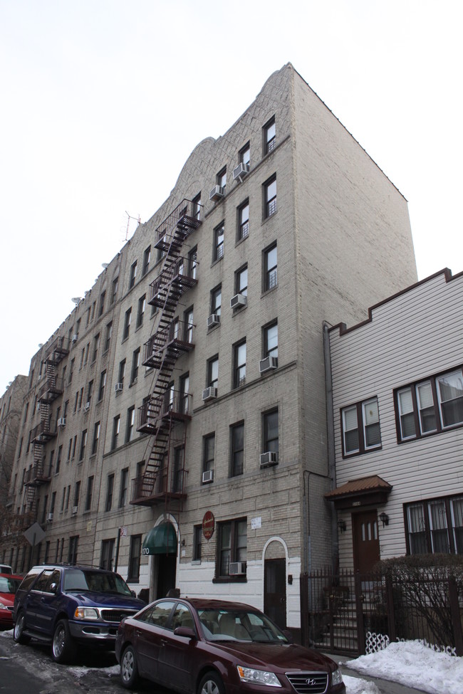 2170 Creston Ave in Bronx, NY - Building Photo - Building Photo